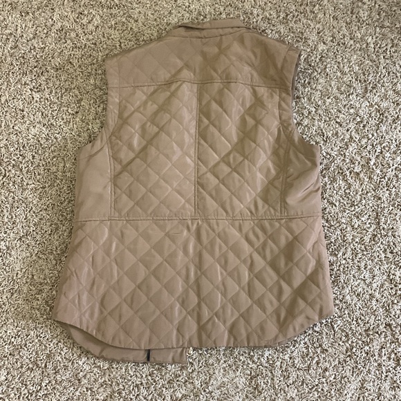 Coffee shade silky vest - Picture 2 of 2